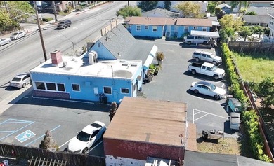 Own a piece of carpinteria history! Exceptional mixed-use - photo 11