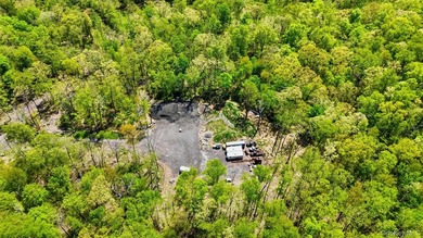 Set across an extraordinary expanse of pristine Hudson Valley - photo 14