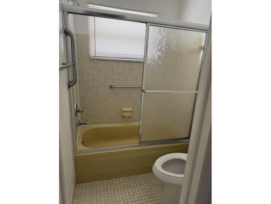 Welcome to Pine Point Villas in desirable Boynton Beach! This - photo 9