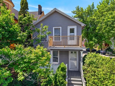 Enjoy the best of East Side living in this 3 Bed/1 Bath home on - photo 2