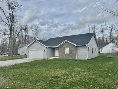 Lake Home Off Market in Coatesville, Indiana