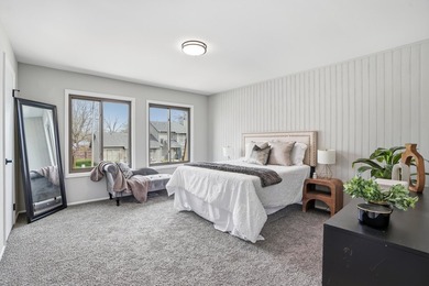 Welcome home to your newly updated 3 bedroom townhouse. What's - photo 14