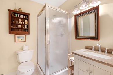 Lauderdale West, 55+ Community. Huge 1 bed/2 full bath - photo 15