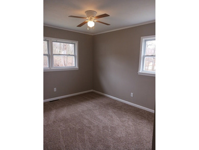 VERY LARGE HOME THAT HAS BEEN REMODELED. THIS HOME OFFERS 5 - photo 18