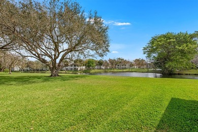 Lauderdale West, 55+ Community. Huge 1 bed/2 full bath - photo 21