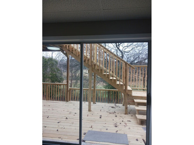 VERY LARGE HOME THAT HAS BEEN REMODELED. THIS HOME OFFERS 5 - photo 23