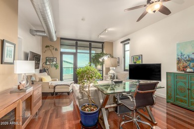 Stunning 1 bed 1 1/2 bath unit with office. Largest 1 bedroom