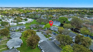 Lauderdale West, 55+ Community. Huge 1 bed/2 full bath - photo 27