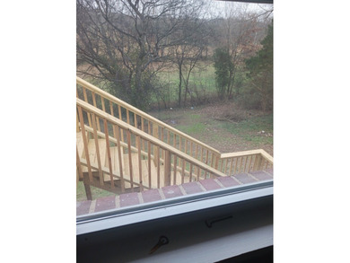 VERY LARGE HOME THAT HAS BEEN REMODELED. THIS HOME OFFERS 5 - photo 29
