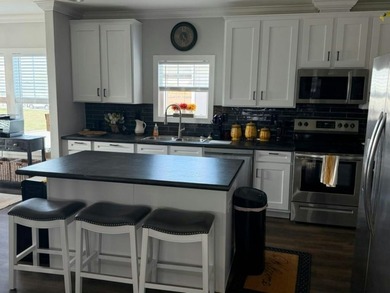 Discover RockRose Ranch, a Land Leased Manufactured Home - photo 6