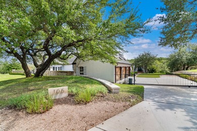 Exquisitely appointed single-story, Jack Arnold French Country - photo 7