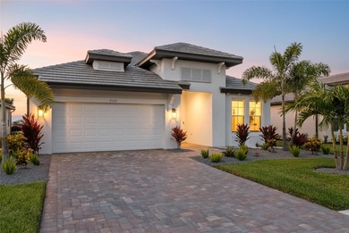 Lake Home For Sale in Bradenton, Florida