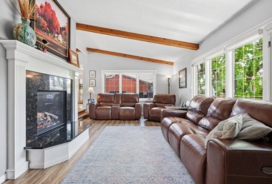 Welcome to the perfect blend of comfort and recreation in this - photo 16