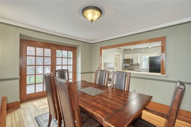 Welcome to 150 Eastland Avenue, a charming Colonial in - photo 18