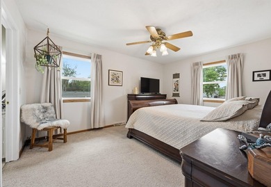 Welcome to the perfect blend of comfort and recreation in this - photo 23