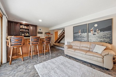 Welcome to the perfect blend of comfort and recreation in this - photo 32