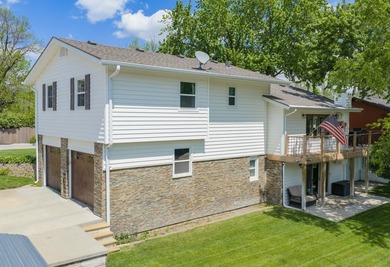 Welcome to the perfect blend of comfort and recreation in this - photo 39