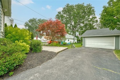 Welcome to 150 Eastland Avenue, a charming Colonial in - photo 40