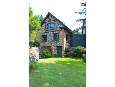 Lake Memphremagog Home Sale Pending in Newport Vermont