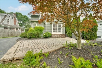 Welcome to 150 Eastland Avenue, a charming Colonial in - photo 43