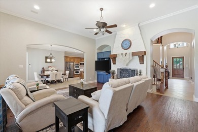 Perfectly positioned on the Bridlewood golf course, this - photo 6