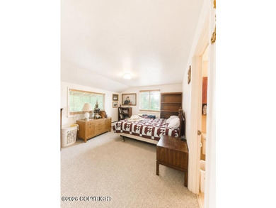 Investment opportunity featuring a well maintained one-bedroom - photo 10