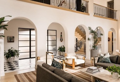 Some homes are designed to be seen. This one was designed to be - photo 10