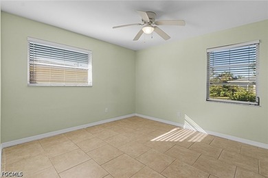 Recently remodeled pool home featuring a split-bedroom layout - photo 21
