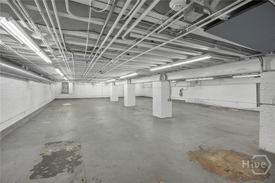 A rare Savannah opportunity ready for its next chapter. This - photo 23