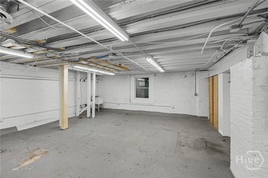 A rare Savannah opportunity ready for its next chapter. This - photo 25