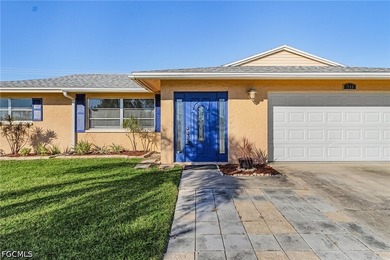 Recently remodeled pool home featuring a split-bedroom layout - photo 30