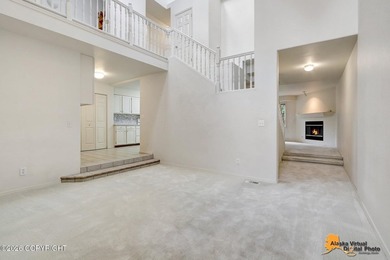 Townhome w/vaulted ceiling & skylights provides plenty of - photo 3