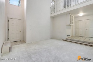 Townhome w/vaulted ceiling & skylights provides plenty of - photo 4
