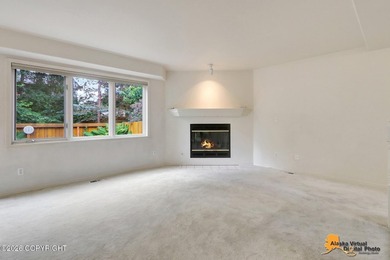Townhome w/vaulted ceiling & skylights provides plenty of - photo 8