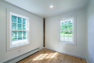 Welcome to this charming in-town retreat in the heart of - photo 8