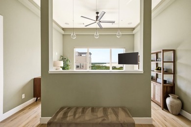 Not every buyer is searching for a traditional home. Some are - photo 15