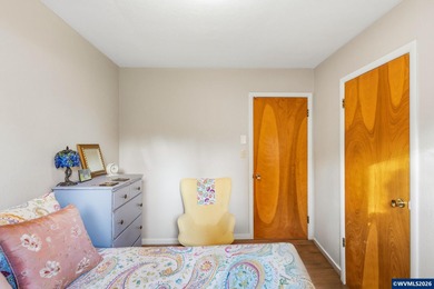 Charming home in desirable Bush Park neighborhood. Hardwood