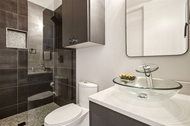 Not every buyer is searching for a traditional home. Some are - photo 21
