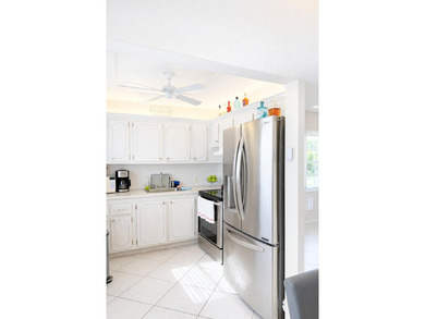 Immaculate 2-bedroom, 1.5-bath condo with a stunning lake view - photo 5