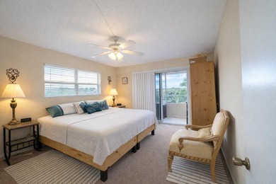 Immaculate 2-bedroom, 1.5-bath condo with a stunning lake view - photo 7