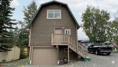 Experience the ultimate Kenai River summer at Poacher's Cove
