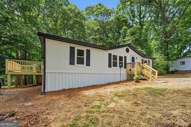 Fully remodeled and move-in ready, this Acworth home offers the - photo 20