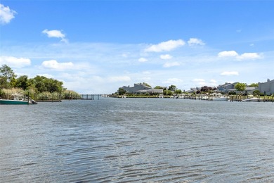 Enjoy waterfront living in this beautifully renovated - photo 11