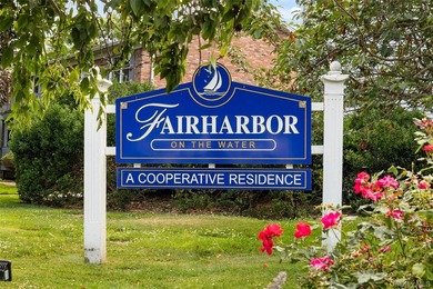 Enjoy waterfront living in this beautifully renovated - photo 13