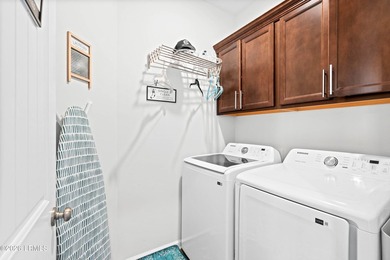 Fresh New Price!! Nearly new 5-bedroom, 2.5-bath home in - photo 15