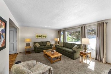 Just one block from shimmering Lake Cascade and the Cascade Golf - photo 17