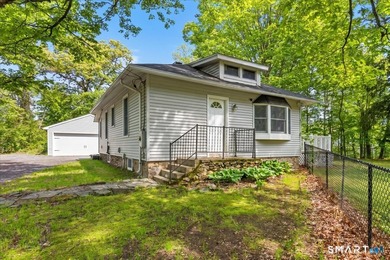 Enjoy easy one-level living in this charming turnkey 2-bedroom - photo 22