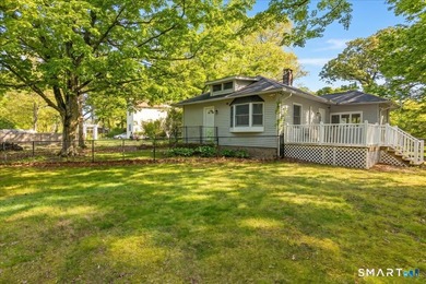 Enjoy easy one-level living in this charming turnkey 2-bedroom - photo 23
