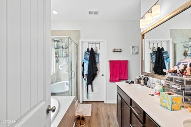 Fresh New Price!! Nearly new 5-bedroom, 2.5-bath home in - photo 24
