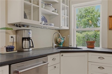 Set on a beautifully landscaped .14-acre lot, this 2-bedroom - photo 26